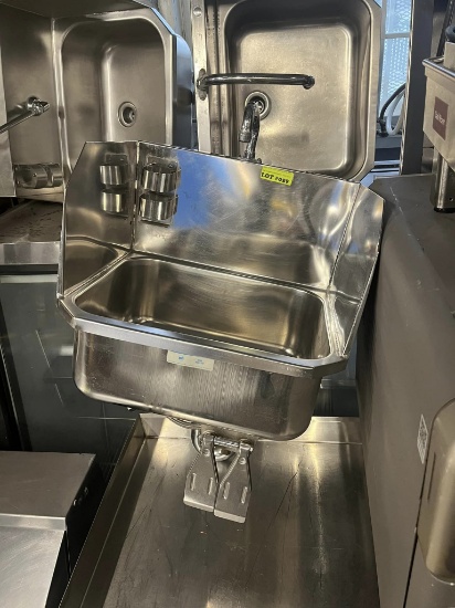 Sani-Lav WallMount hand Sink w/Knee Peddles
