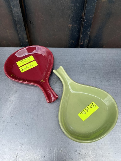 Tuxton Red & Green Porcelain Restaurant Plates