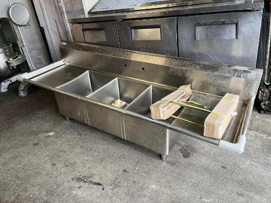 GSW 3 Compartment Sink 18” x 18” Basins
