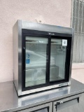 True Countertop Sliding Door Merchandiser / Refrigerator