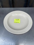 Buffalo China Porcelain Round Restaurant Plates