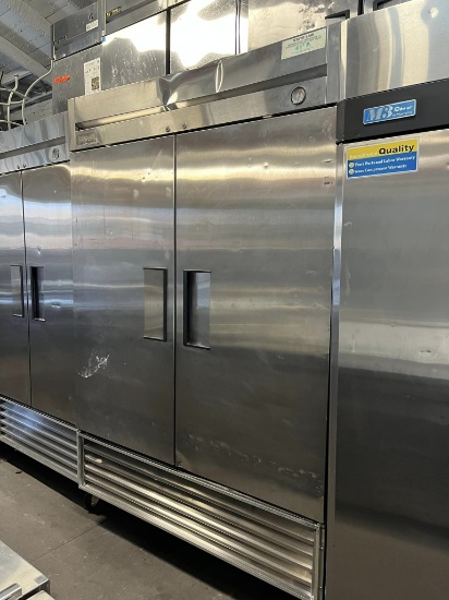TRUE 2 DOOR FREEZER