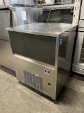 Manitowoc Undercounter Ice Machine