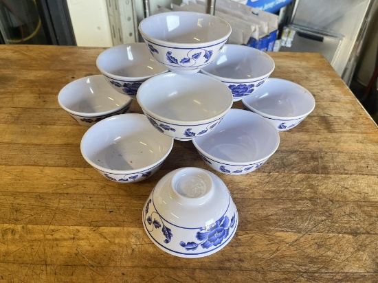 Lot of Plastic Bowls (Sm/Md)