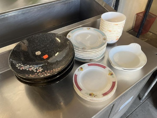 Lot of Misc Size & Style Plates