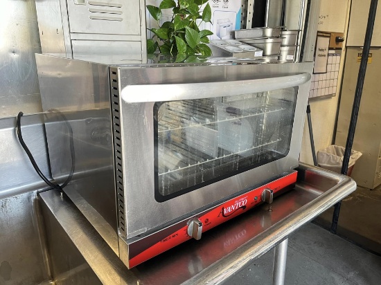 Avantco 115 v. 1/2 Size Convection Oven