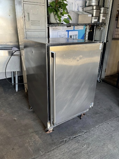 Perlick 24” W x 24.25” D x 38.5” H Single Door Back Bar Cooler
