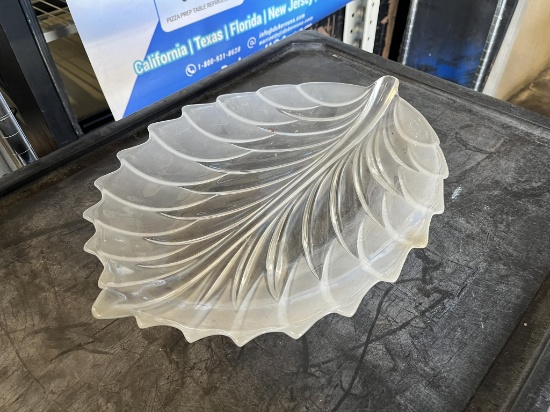 Glass Leaf Decorative Plate