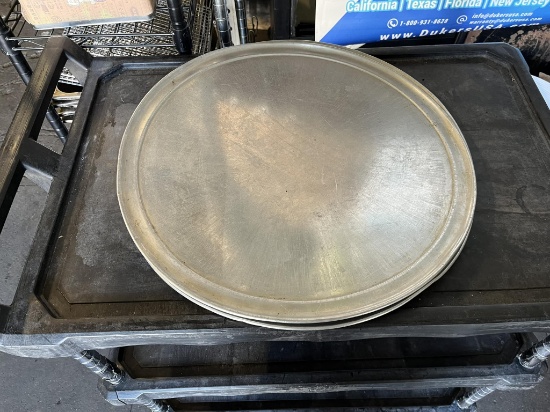 Lot of Pizza Pans