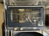 Cadco Stefania XAF-113 3-Shelf Half Size Heavy-Duty Manual Countertop Convection Oven - 120V