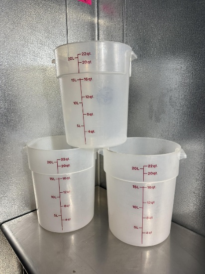 Cambro  22QT Storage Containers