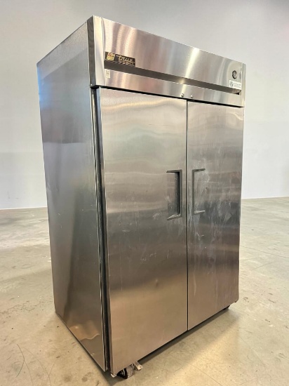 True Model TG2R-2S 2 Door Top Mount Reach in Refrigerator