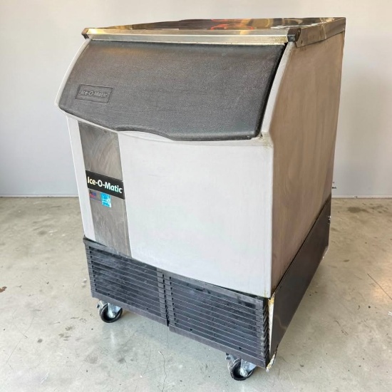 Ice-O-Matic Model ICEU220HA3 200 lb 24 1/2" Air-Cooled Undercounter Half Dice Cube Ice Machine