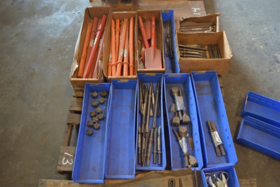 PALLET OF CHIPPING HAMMERS & JACK HAMMER BITS