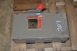 CUTTLER-HAMMER 60 AMP DISCONNECT BOX