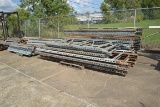 WAREHOUSE PALLET RACKING (25 UPRIGHTS) & 5 BUNDLES OF CROSS BEAMS