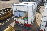 SOLUTION TANK - SKID MOUNTED . ~