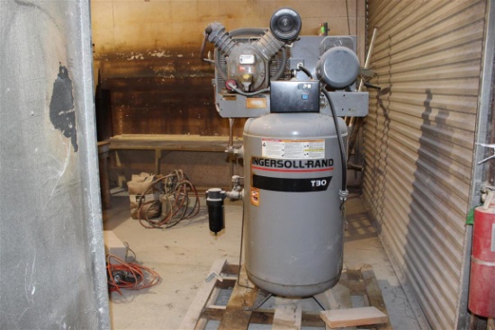 INGERSOLL-RAND T-30 AIR COMPRESSOR (DOES NOT RUN)