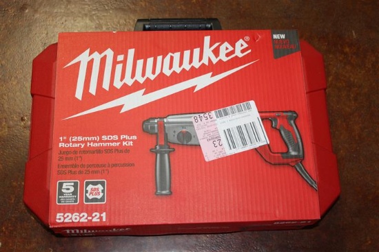 (1) Milwaukee 1” SDS Plus Rotary Hammer Kit Model 5262-21