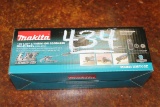 (1) Makita 18V LXT Lithium-Ion Cordless Multi-Tool Model XMT03Z (TOOL ONLY)