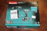 (1) Makita 18V LXT Lithium-Ion Cordless 2-Pc. Combo Kit (Hammer Drill/Impact Driver) Model XT261M