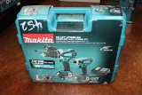 (1) Makita 18V LXT Lithium-Ion Cordless 2-Pc. Combo Kit Model XT218M