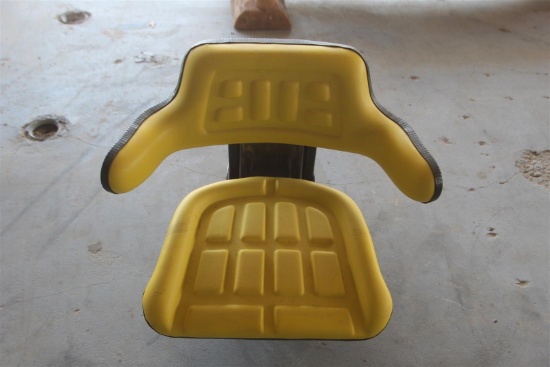 Ford Style Tractor Seat . Universal Seat
