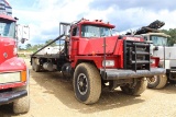 MACK RD890SX 30' Oil Field Rig-up Bed Mack Engine
