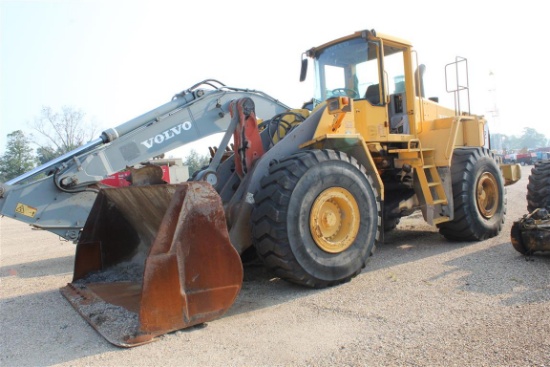 VOLVO L150E SALVAGE ROW Enclosed Cab GP Loading Bucket Ride Control Steering Not Operating Properly