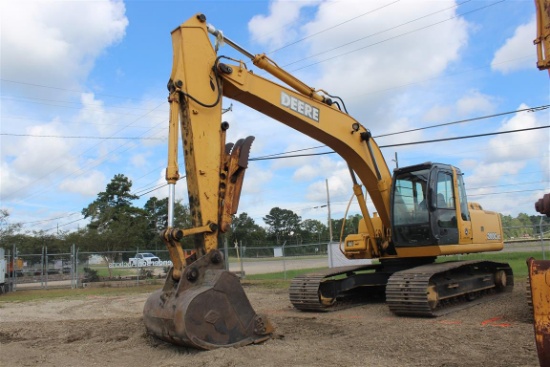 DEERE 200C LC Enclosed Cab 50" Digging Bucket w/ Side Cutters Thumb 32" TBG Pads