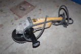 DEWALT D28494 ANGLE GRINDER