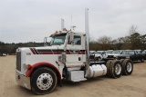 379 1XP5DU9X75N851352 PETERBILT 379 Day Cab Wet Kit Fifth Wheel Hitch 11R24.5 on Aluminum Diesel Eng