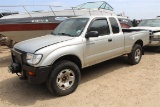 2000 TOYOTA TACOME TRUCK