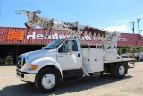 FORD F750 Terex Commander C4045 Auger Boom - SN: 2081138483 - Outriggers - Diesel Engine - Automatic