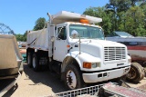 2001 INTERNATIONAL 4900