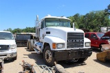 MACK CH613 SALVAGE ROW - 2002 Mack CH613 Day Cab Tractor Truck - Diesel Engine - Fuller Transmission