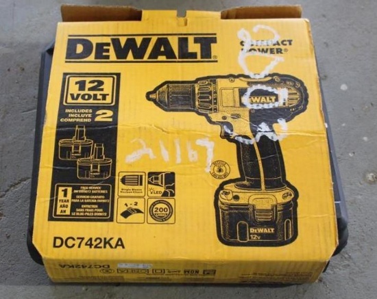 DEWALT RECHARGEABLE DRILL