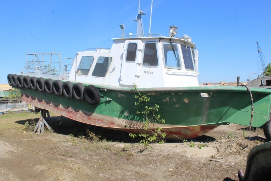 "MR. OAK" 31.6 FT X 10.6 FT X 6.1 FT TWIN SCREW CREW BOAT