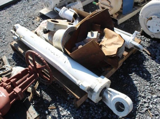 Pallet of Misc Hyd. Cylinders & Parts