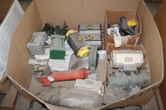 Large lot of Actuators