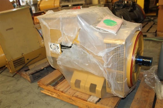 Caterpillar Synchronous AC Generator - Model SA44-2M9C614 1800 RPM -- SN: 130147314