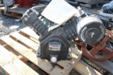 Pallet w/ Ingersoll-Rand 2475 SN: 7022715