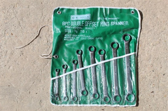 WRENCH SET