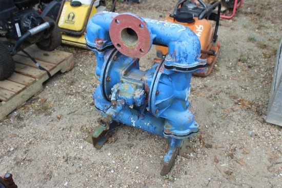 WILDEN M15 3 in Water Pump - Missing Parts - Cast Iron - FOR PARTS OR REPAIR