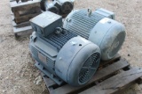 PALLET/ (2) ELEC MOTORS