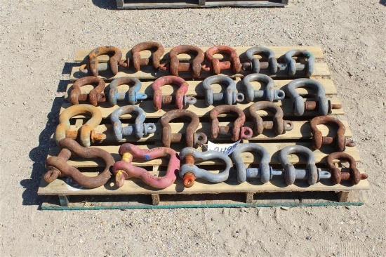 Pallet of Misc Shackles