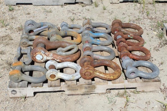 Pallet of Misc Shackles