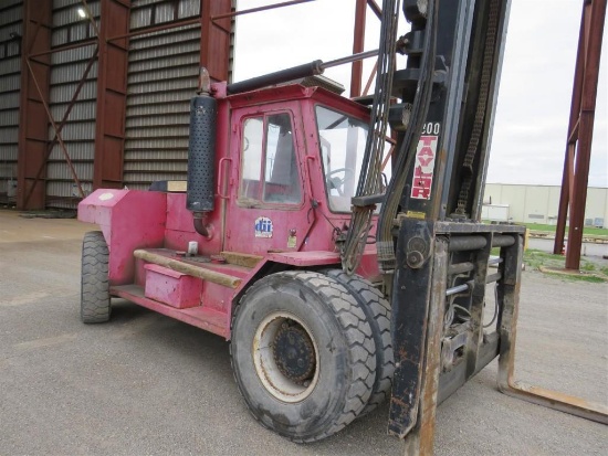 TAYLOR T300 30,000 LB Cap FORKLIFT