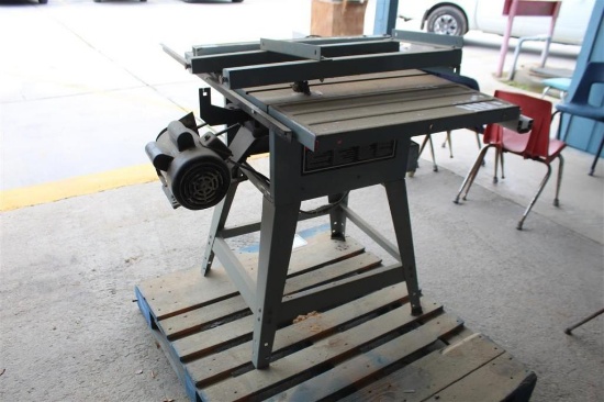 DELTA 10IN PROFESSIONAL TABLE SAW
