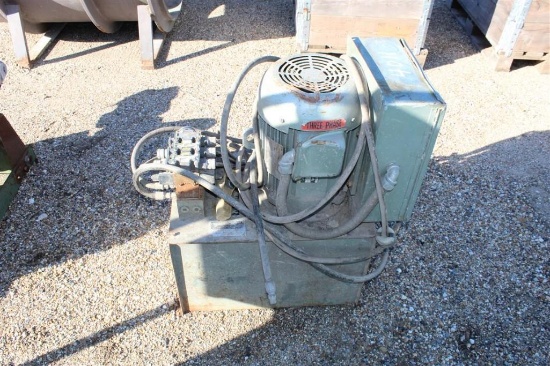 ELECTRIC MOTOR, MOUNTED ON BOX